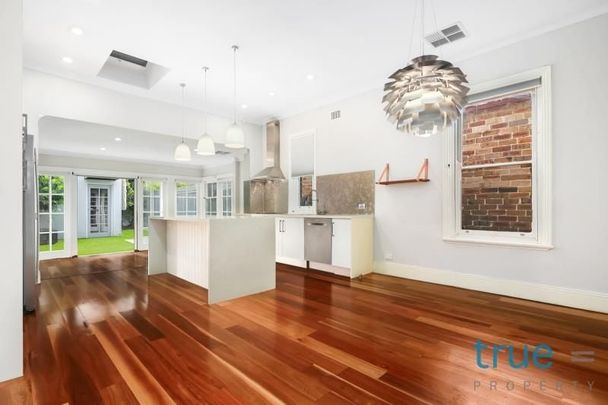 STUNNING AND CONVENIENTLY LOCATED FAMILY HOME - Photo 1