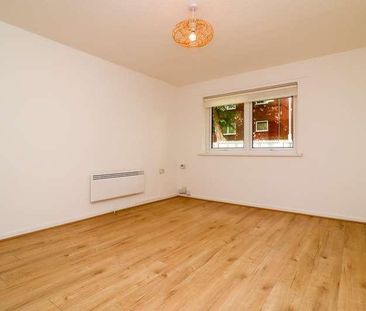 Andrewes Close, Leicester, LE3 - Photo 3