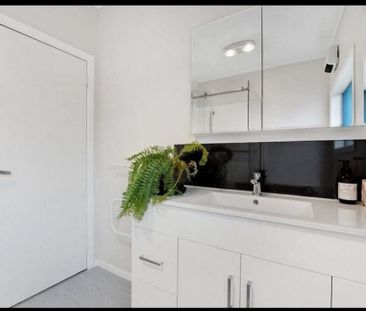 Charming 4BR Home in Papakura - Photo 1