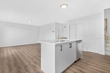 For Lease - 701 Glenroy Gilbert Drive Unit# 06, Barrhaven, Ontario - Photo 5