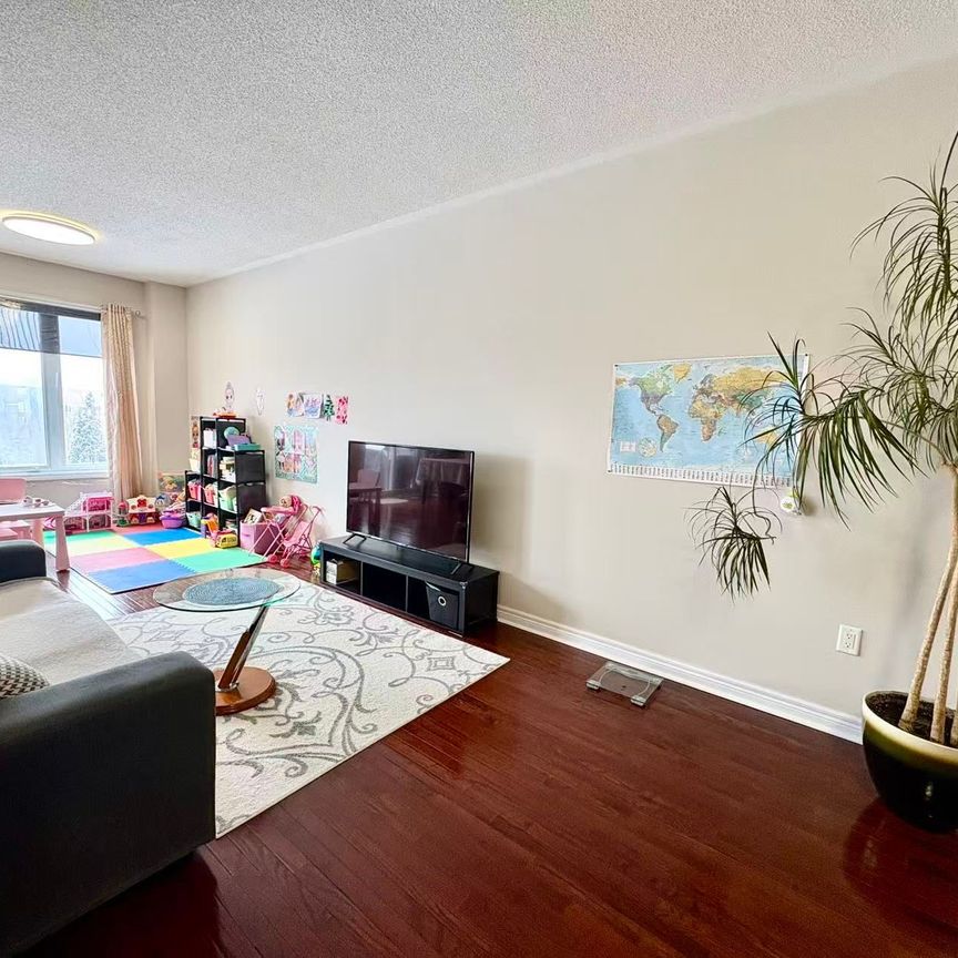 For Lease - 8 Townwood Drive Unit# 62, Richmond Hill, Ontario - Photo 1
