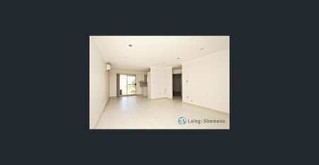 Charming 2 Bedroom Unit in Merrylands – Walk to Station! - Photo 5