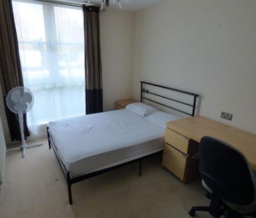 4 bedroom townhouse to rent - Photo 6