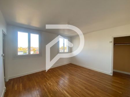 À BOURGES À louer Appartement 3 pièces 58.7 m2 Loyer 665,00 €/mois charges comprises * - Photo 2