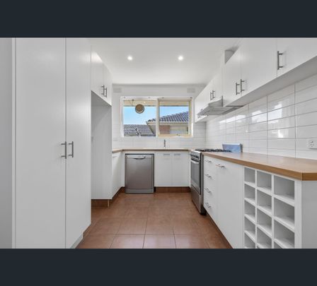 11/11 Tattenham St, Caulfield East, Vic 3145 - Photo 1