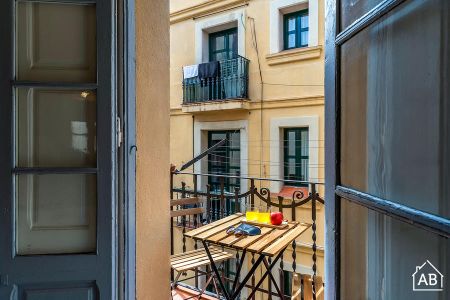 Bright Studio on Paseo del Born with Private Terrace - Photo 3