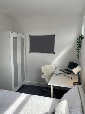 5 bedroom house to rent - Photo 2