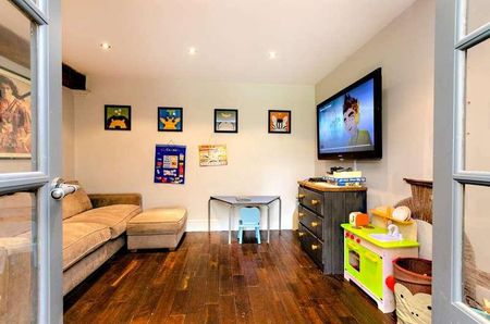 Broad Street, Guildford, GU3 - Photo 3