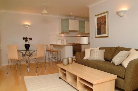 2 bedroom flat to rent - Photo 3