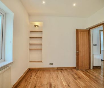2 bedroom maisonette to rent - Photo 4