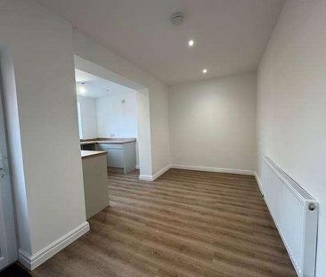 St. Annes Drive, Denton, Manchester, M34 - Photo 2