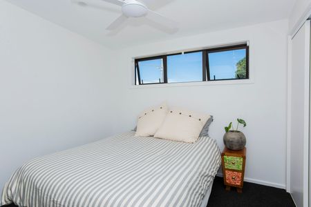 Two Bedroom - Fully Furnished - Photo 5