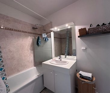 Location Appartement 2 pièces 46m² - Photo 2