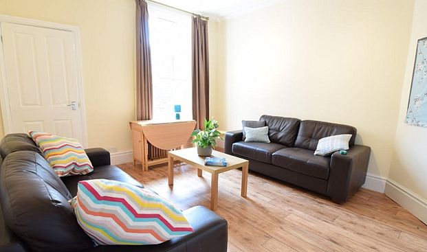 4 Bedroom Property - Photo 1