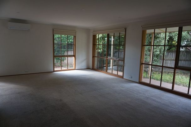 2/261 Station Road, New Gisborne - Photo 1