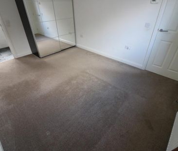 3 bedroom detached house to rent - Photo 2