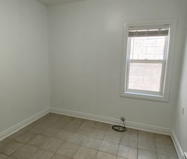 For Lease - 3110 Lake Shore Boulevard Unit# 2, Toronto, Ontario - Photo 4