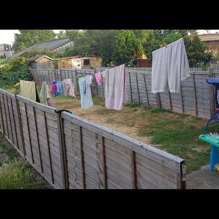 2 Bed Maisonette, Eastern Avenue, IG2 - Photo 1