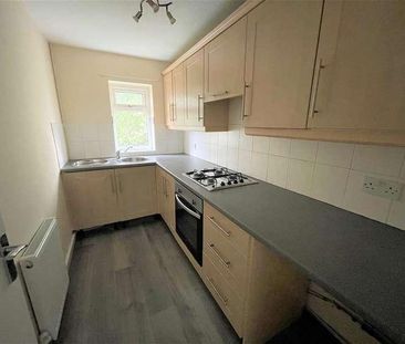 Exeter Drive, Leeds, LS10 - Photo 1