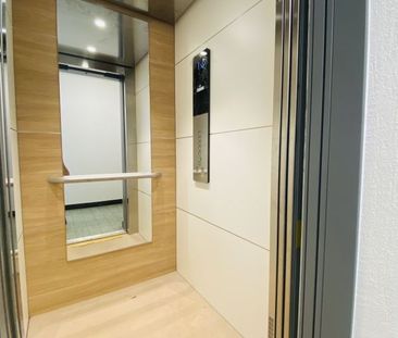 Total renovierte 2.5-Zimmer mit Balkon und Kellerabteil (1013) - Foto 2