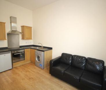 2 bedroom Apartment to rent in Mosley Street, Newcastle Upon Tyne, ... - Photo 6