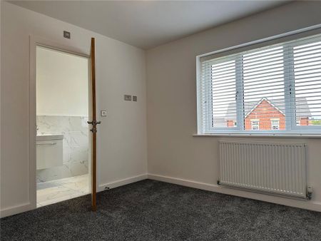 3 bedroom semi-detached house to rent - Photo 3