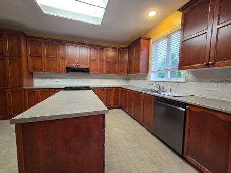 For Lease - 96 Maple Stand Way, Barrhaven, Ontario - Photo 4