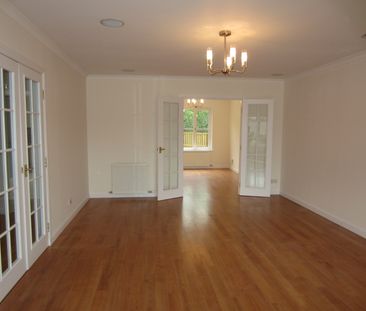 5 bedroom detached house to rent - Photo 3