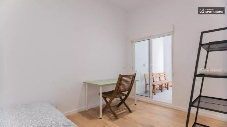 2-bedroom apartment for rent in Nou Moles, bills included - Photo 3