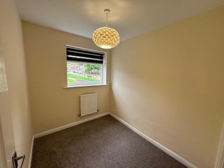 Stanford Close, Radcliffe - Photo 3