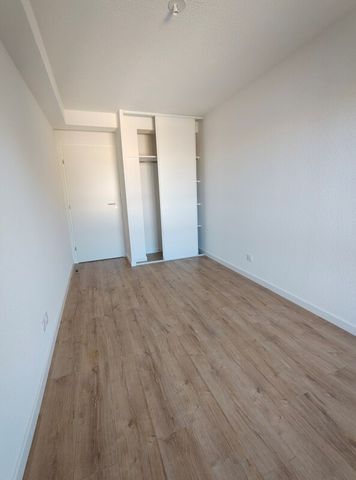 Location Appartement 3 pièces 68m² CARPENTRAS 84200 - Photo 4