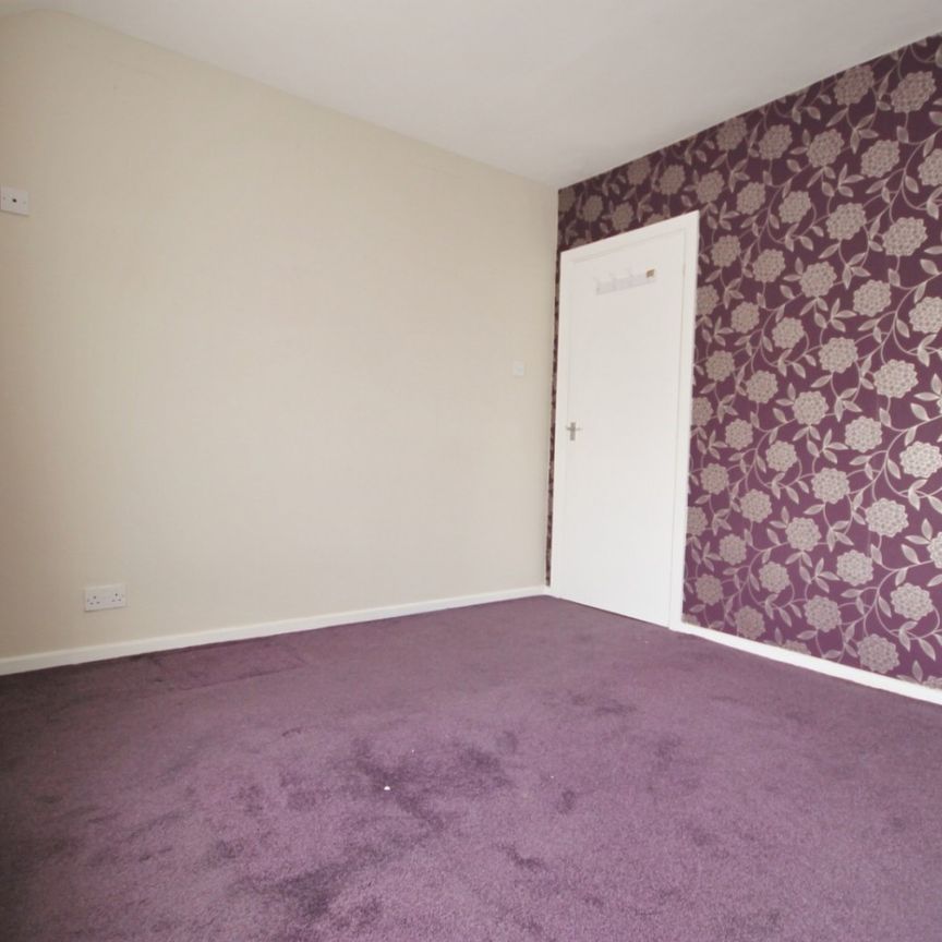 Ludlow Road, Feltham, Middlesex,TW13 - Photo 1