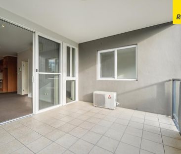 APARTMENT PIZZAZZ! - Photo 2