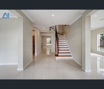 27 Isetta Court, Upper Coomera, Qld 4209 - Photo 6