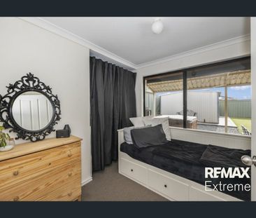 4x2, Great Location, Large Patio, Large Shed - Photo 4