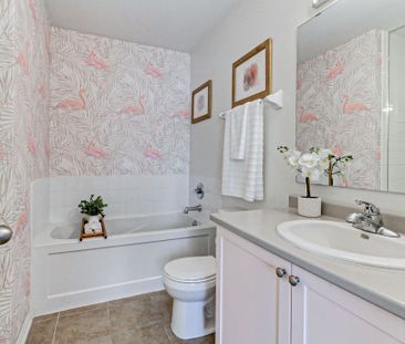 For Lease - 15949 Bayview Avenue, Aurora, Ontario - Photo 2