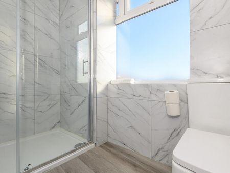 Lower Wortley Road - Photo 2