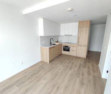 Georgetown. One Bedroom Condo on 23rd Floor - Photo 5