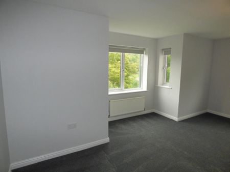 5 bedroom detached house to rent - Photo 4