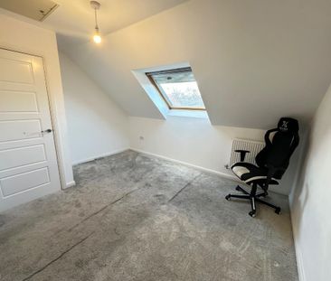 4 bedroom townhouse to rent - Photo 3