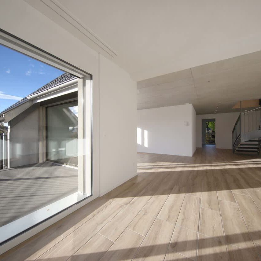 4.5 Zimmer, 196 m², 2. Stock - Photo 1