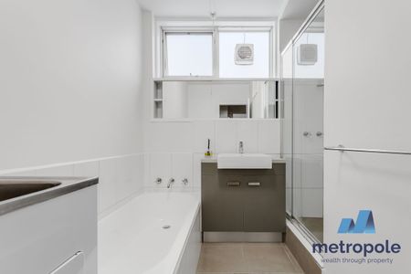 5/92 Mitford Street, ELWOOD, VIC - Photo 4