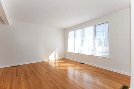 For Lease - 1867 Kingsdale Avenue, Blossom Park - Airport and Area, Ontario - Photo 2