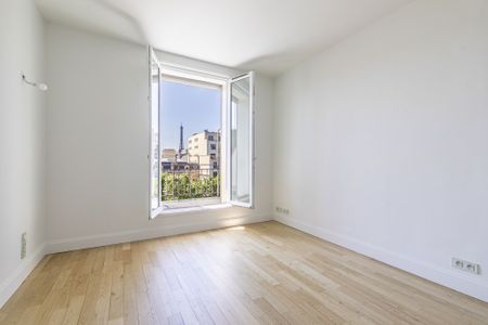 APPARTEMENT T4 A LOUER - PARIS 8EME ARRONDISSEMENT Faubourg du Roule 2 - 145.09 m - 7 000 € - Photo 2