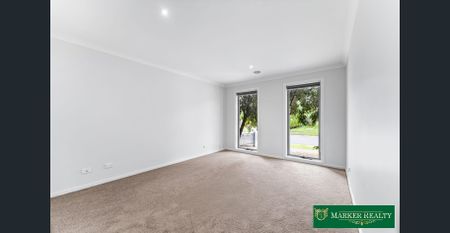 Freshly Renovated Modern Family Comfort in a Prime Tarneit Location - Photo 5