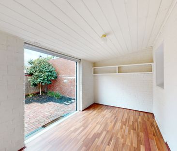 247 Danks Street, Albert Park VIC 3206 - House For Rent | Domain - Photo 5