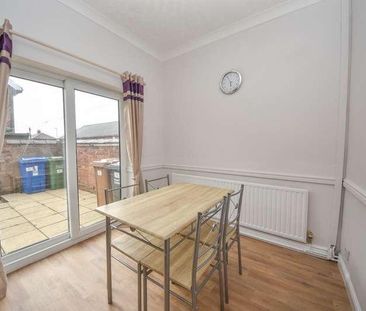 Holme Terrace, Swinley, Wigan, WN1 - Photo 3