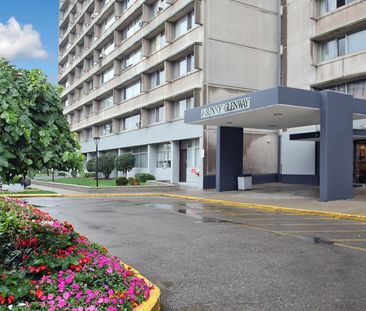 For Lease - 10 Sunny Glen Way Unit# 2007, Toronto, Ontario - Photo 1