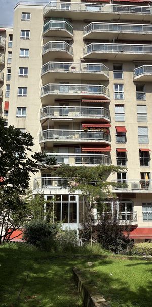 Location Appartement 1 pièce 32m² PARIS 15ème - Photo 1