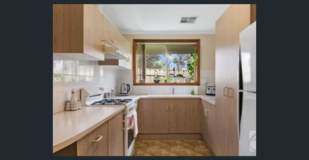 Hi, I’m your charming and easy-care unit - Photo 2